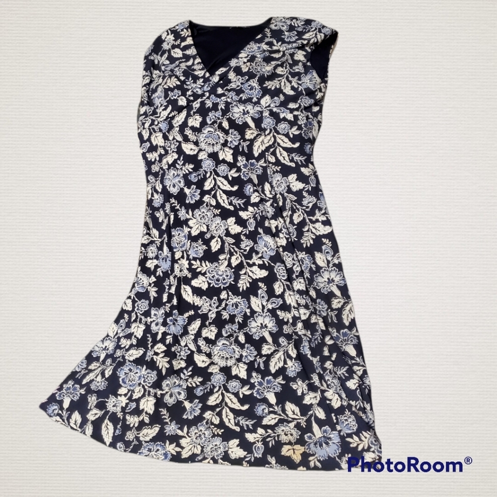 CHAPS brand midi/mini Sz L 👗 w/navy slip Dress from the Bay
